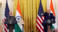 'दूसरों को उपदेश देने से पहले खुद पर भी एक नजर...' ट्रंप की धमकी के कुछ मिनट बाद ही भारत का पलटवार